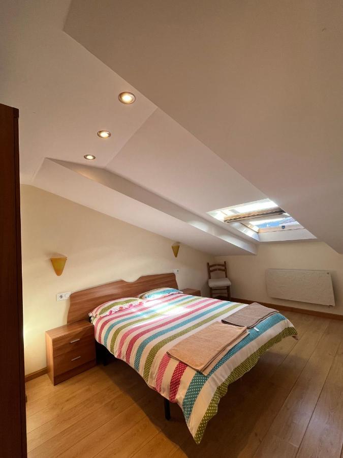 Apartamentosarturo Llanes Laplaza Atico Centrico エクステリア 写真
