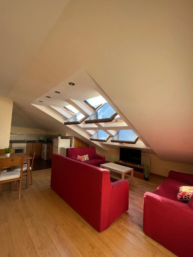 Apartamentosarturo Llanes Laplaza Atico Centrico エクステリア 写真